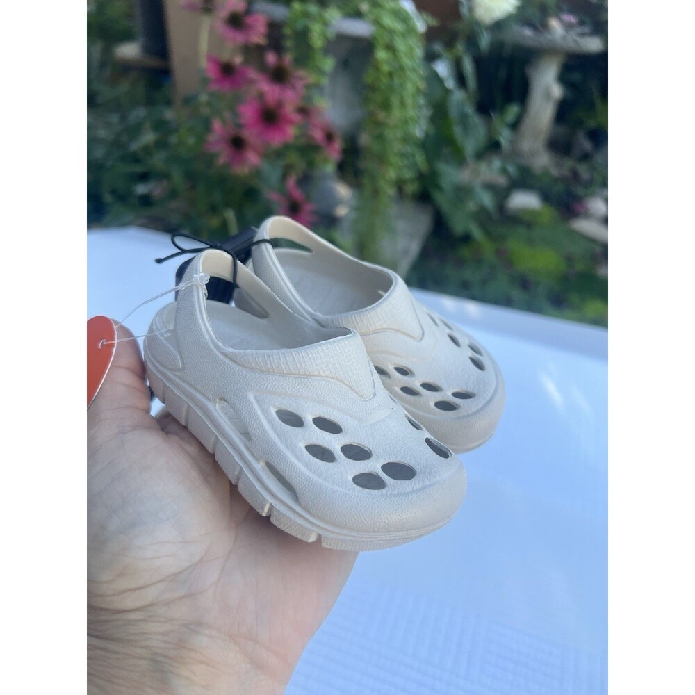 Wonder Nation Toddler Clogs Size 2 Cream New w Tags Made in USA Baby Shoes
